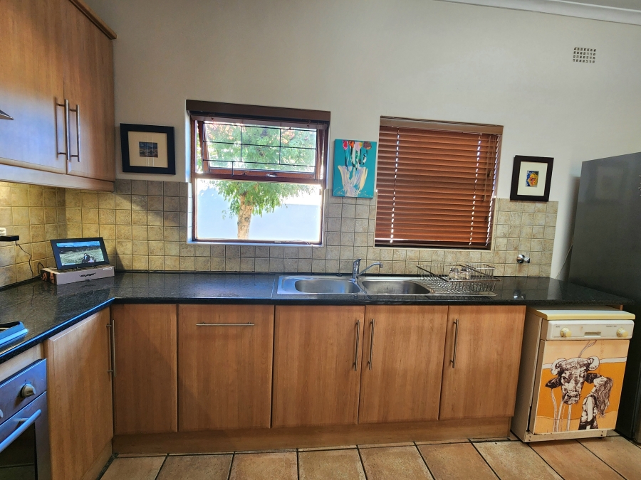 4 Bedroom Property for Sale in Panorama Western Cape
